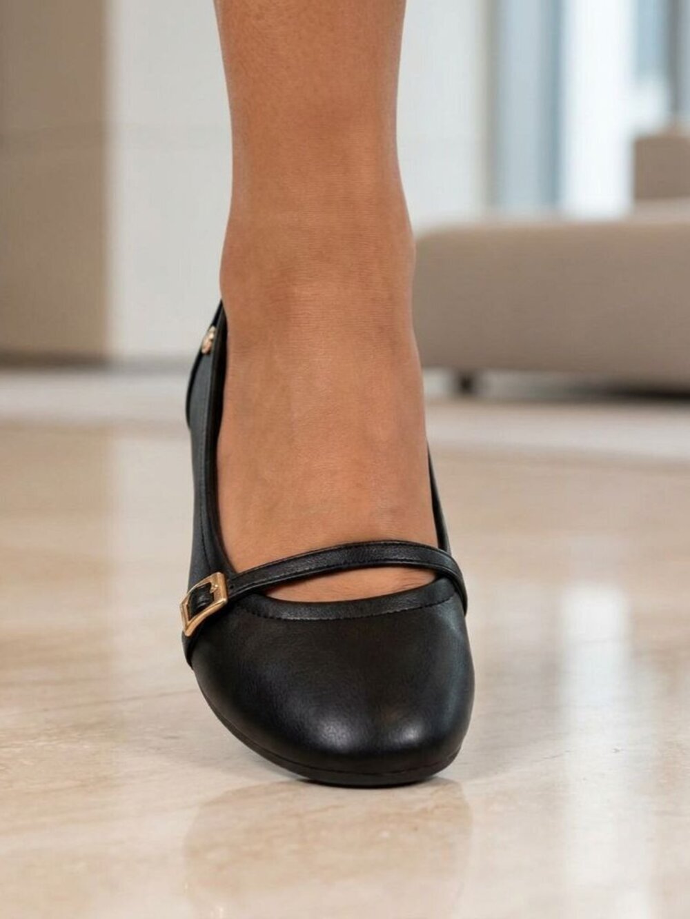 NWT Kayleen Black Buckle Strap Flats - Picture 3 of 5